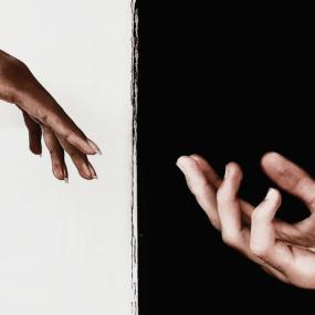 restiamo umani il coraggio della comprensione e del perdono