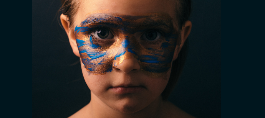 Far nascere un nuovo paradigma è una scelta che richiede consapevolezza perché insieme ad esso nasce anche una novità che porterà nuova linfa alla nostra vita. E non è finita qui. basta paura e l ora della consapevolezza