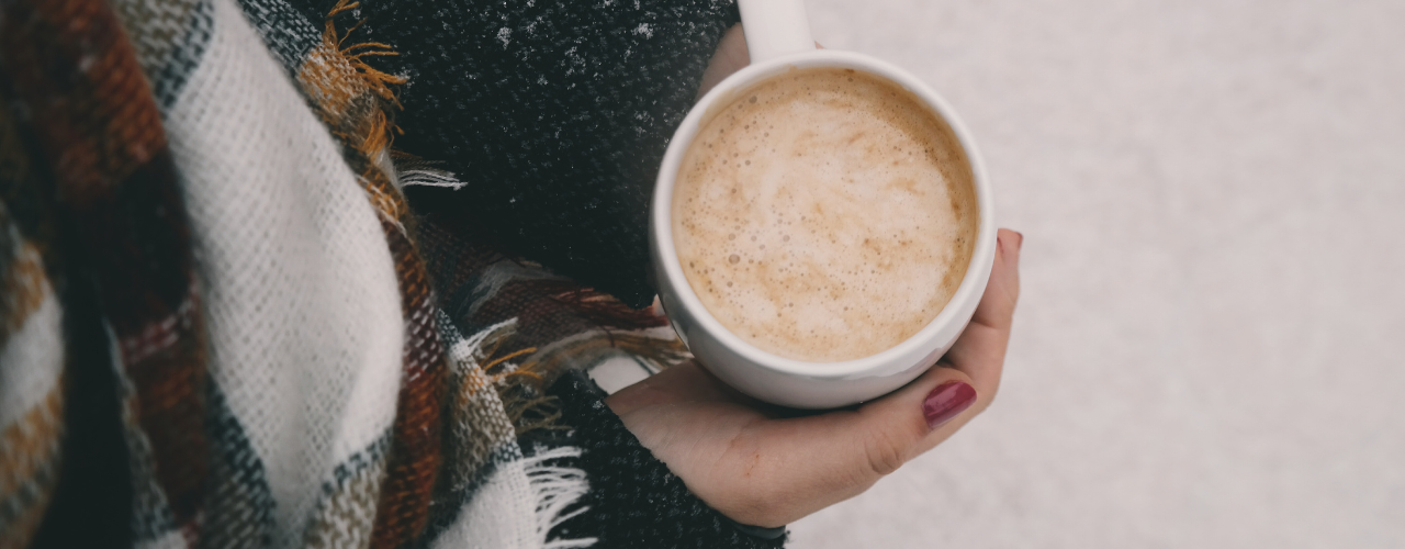 Il caffè di questo nostro inizio settimana è forte, al femminile e lo voglio dedicare alle donne indaffarate e perse nelle mille curve della vita. femminile e maschile camminano insieme