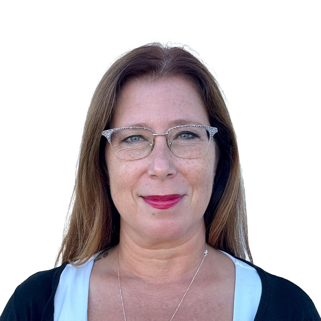 Ciao, sono Mary Lucchitto. Dal 2004 opero come formatrice e facilitatrice di gruppi nel terzo settore, e dal 2020 ho scelto di dedicare la mia esperienza e la mia sensibilità al lavoro con le donne. Accompagno chi desidera ritrovare sé stessa, superare mo mary lucchitto